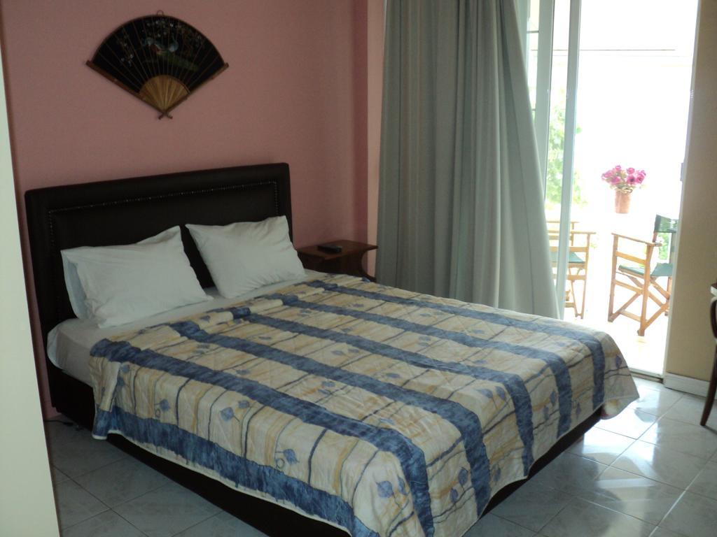 Miloi Rooms And Apartments Míloi Quarto foto